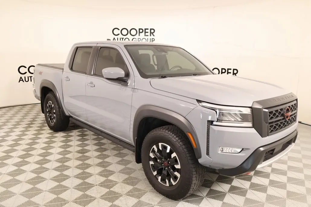 2024 Nissan Frontier PRO-4X photo 1