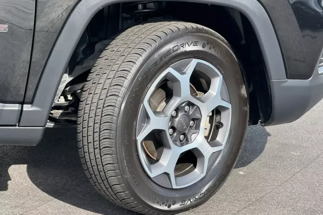 2022 Jeep Compass Trailhawk photo 1