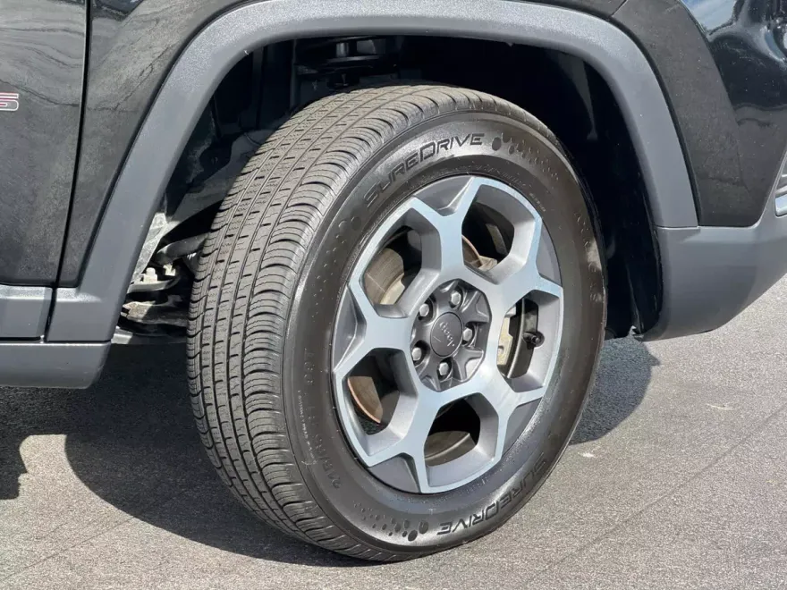 2022 Jeep Compass Trailhawk photo 1