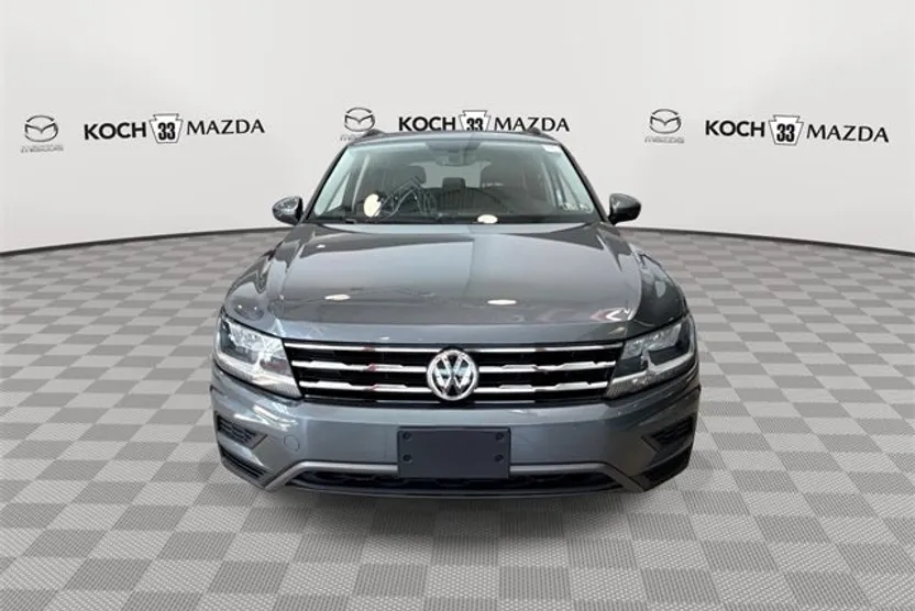 2021 Volkswagen Tiguan SE photo 1