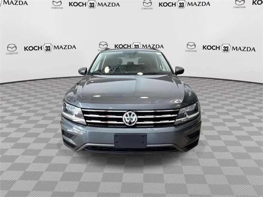 2021 Volkswagen Tiguan SE photo 1