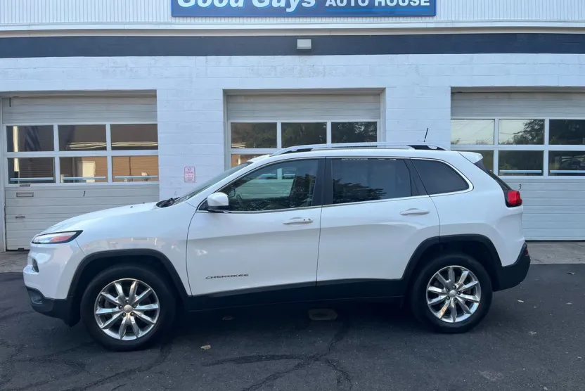 2017 Jeep Cherokee Limited photo 1