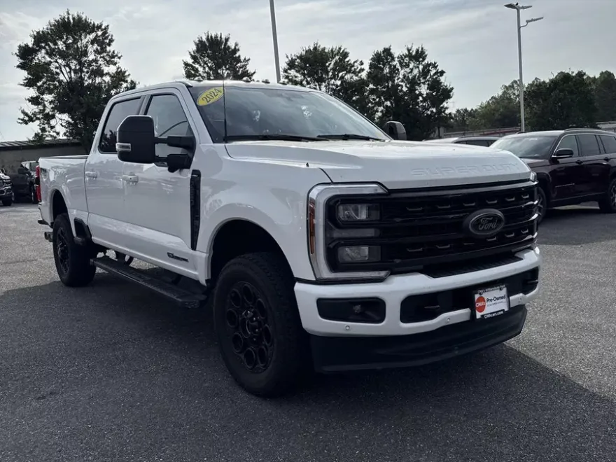 2024 Ford F-250 Lariat photo 1