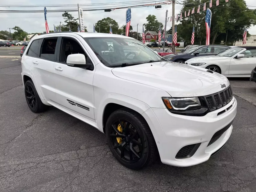 2019 Jeep Grand Cherokee Trackhawk photo 1