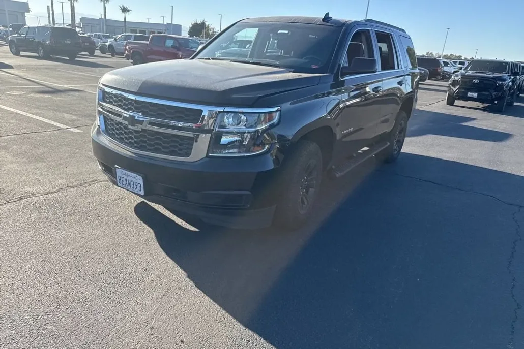 2018 Chevrolet Tahoe LS photo 1