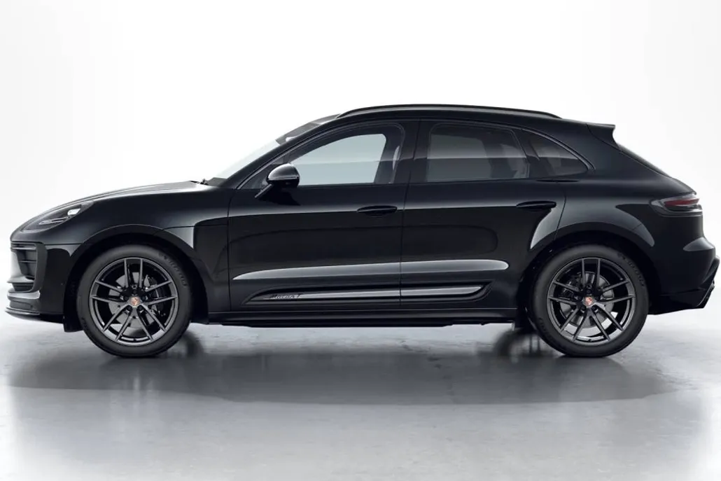 2026 Porsche Macan T photo 1
