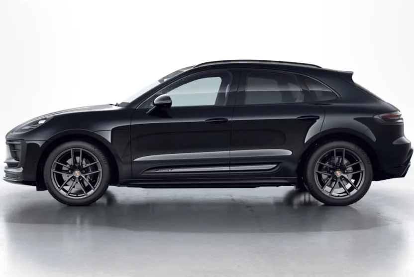 2026 Porsche Macan T photo 1