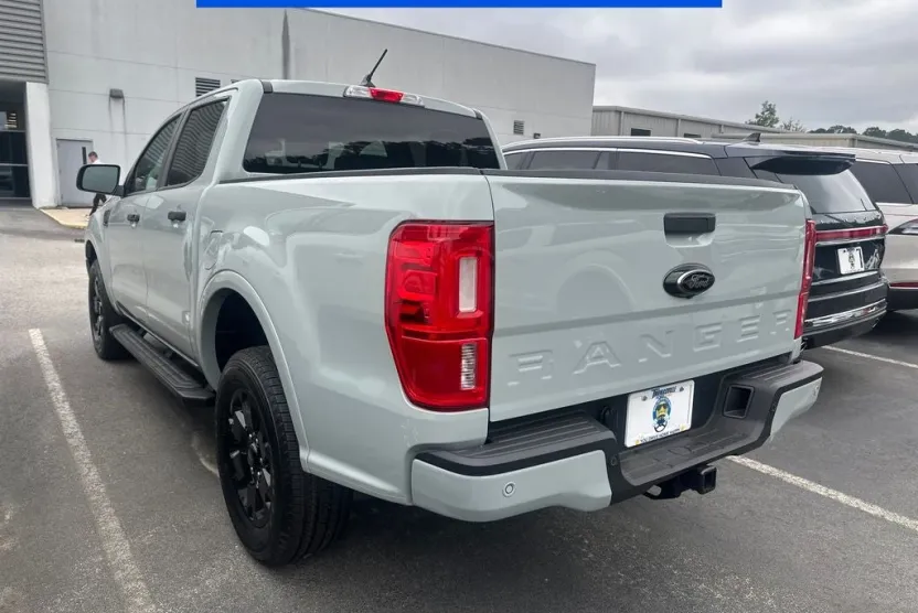 2023 Ford Ranger XLT photo 1
