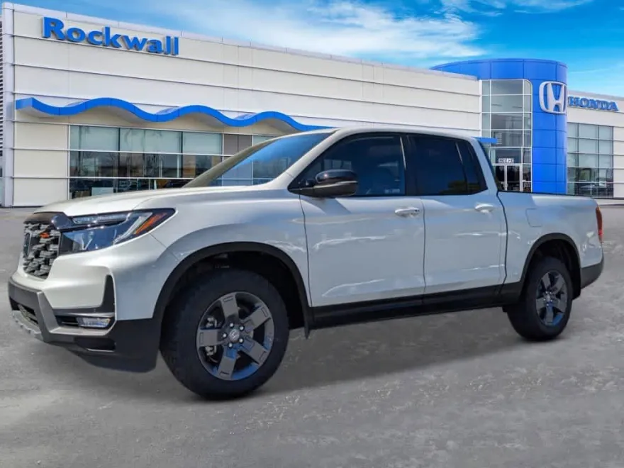 2025 Honda Ridgeline TrailSport photo 1
