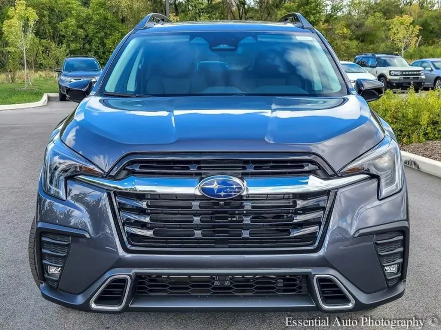 2025 Subaru Ascent Touring photo 1