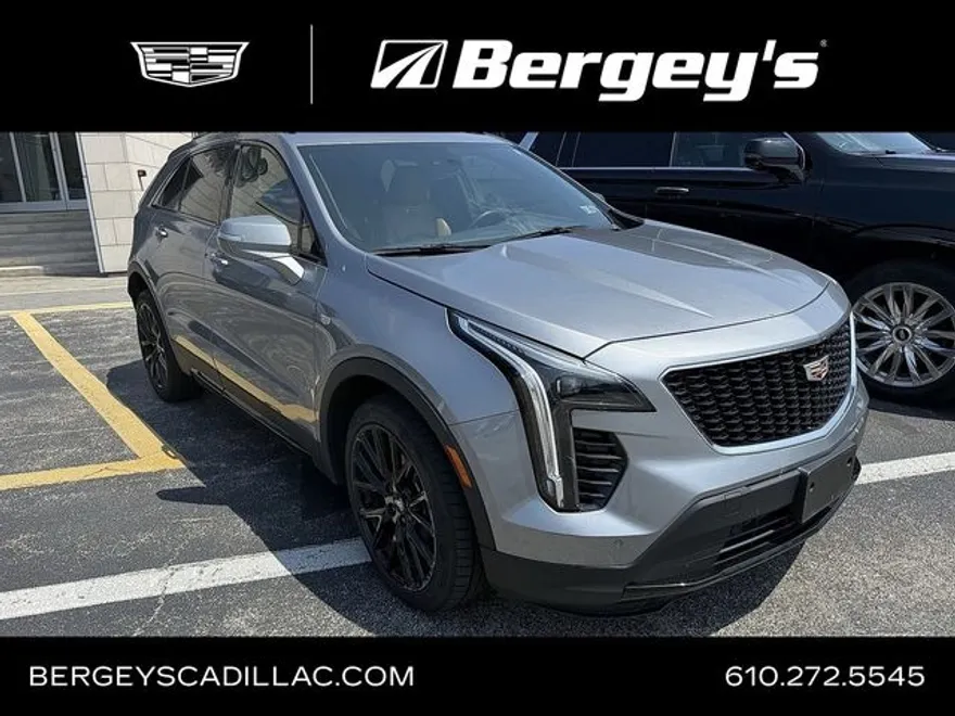 2023 Cadillac XT4 Sport photo 1