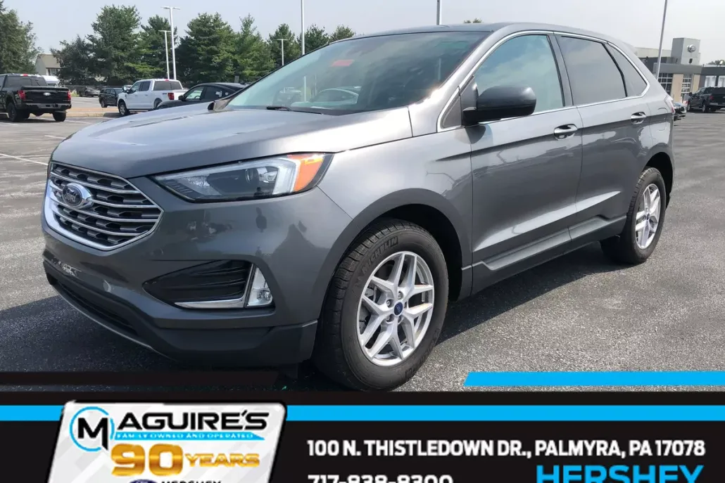 2022 Ford Edge SEL photo 1