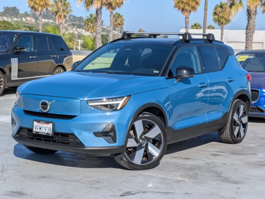 2023 Volvo XC40 Recharge Ultimate photo 1