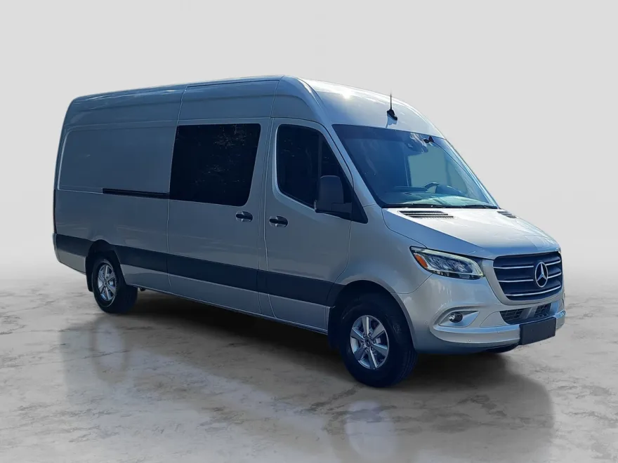 2024 Mercedes Benz Sprinter 2500 170 WB photo 1