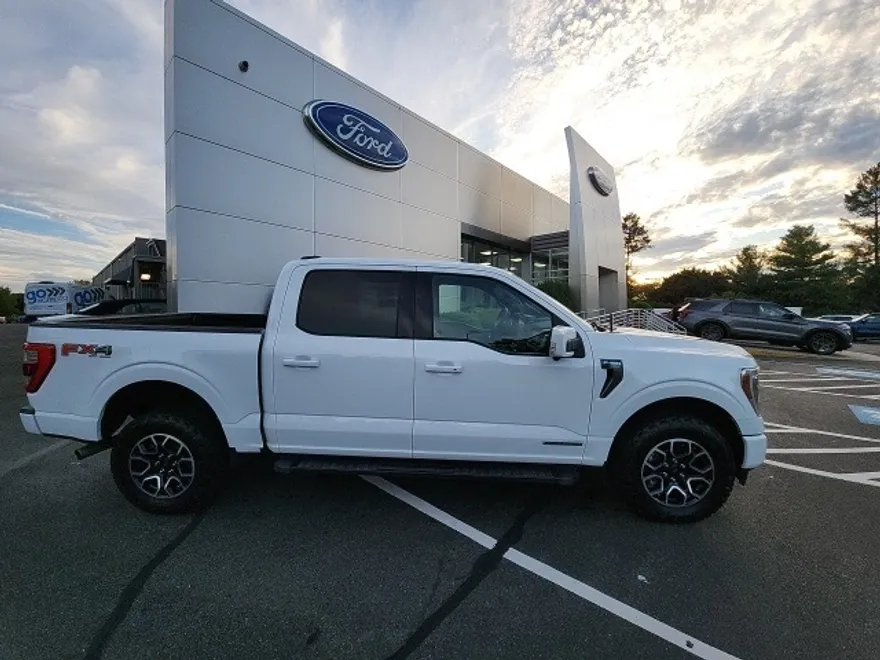 2022 Ford F-150 Lariat photo 1
