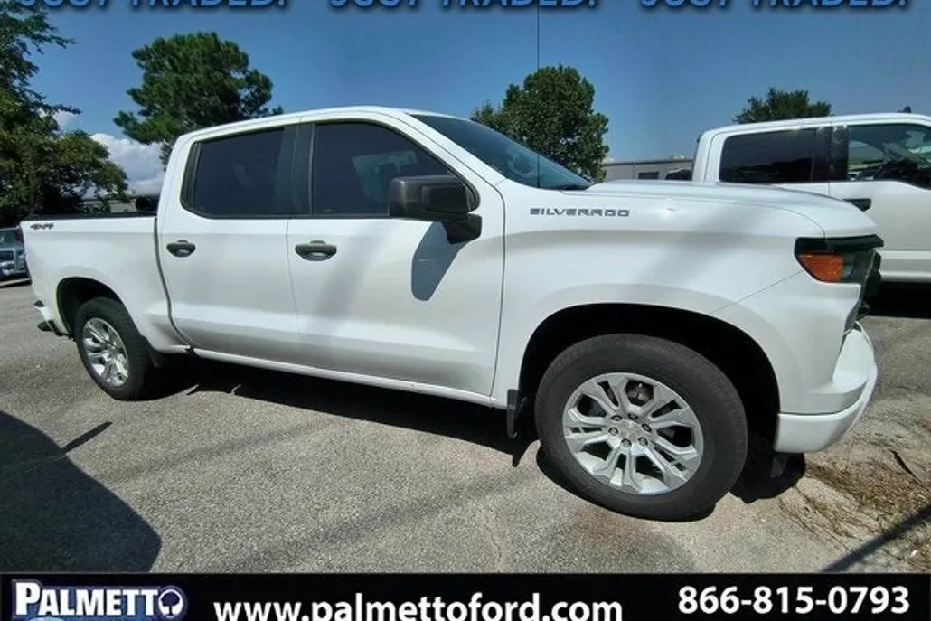 2023 Chevrolet Silverado 1500 Custom photo 1