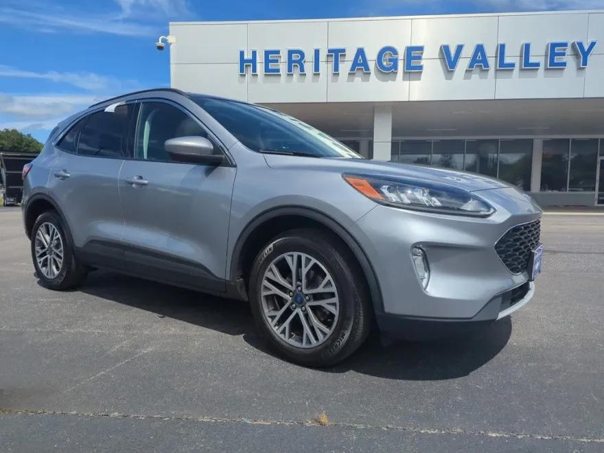 2022 Ford Escape SEL photo 1