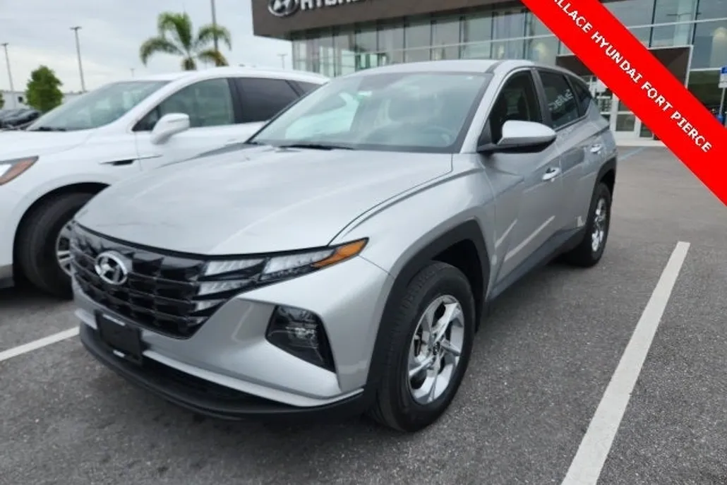 2024 Hyundai Tucson SE photo 1