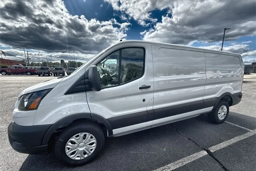 2025 Ford Transit photo 1