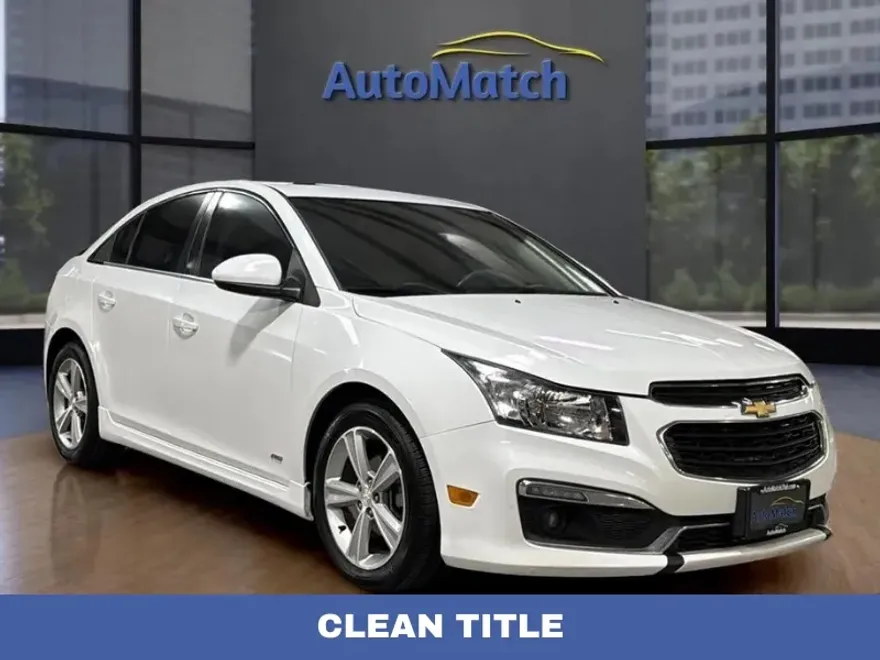 2015 Chevrolet Cruze LT photo 1