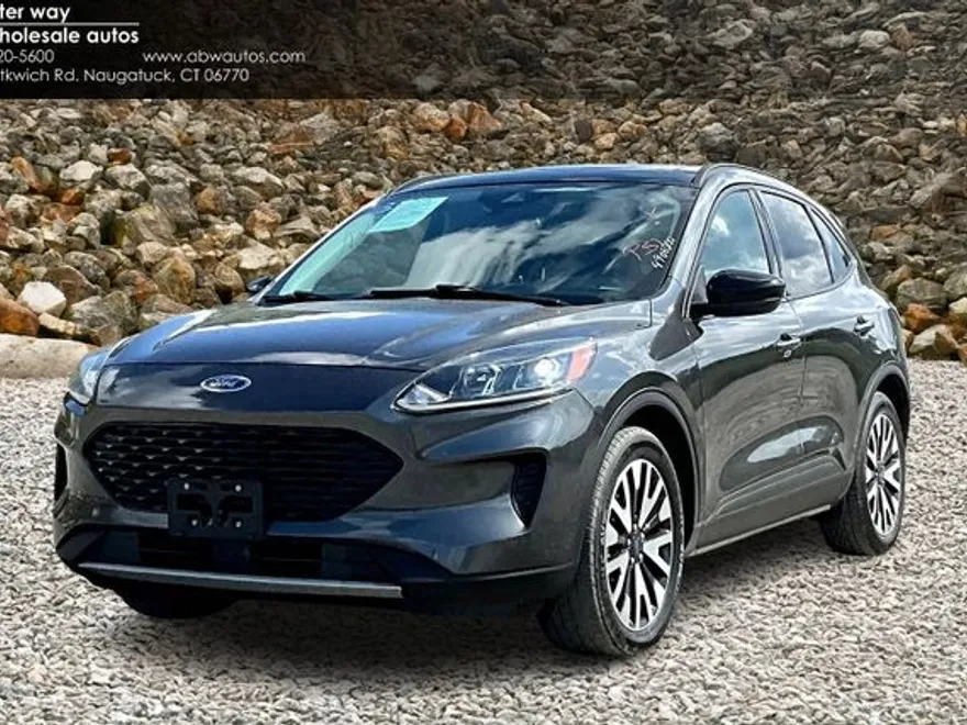 2020 Ford Escape Hybrid SE Sport photo 1