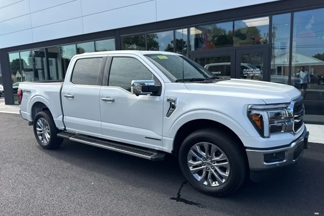 2025 Ford F-150 Lariat photo 1