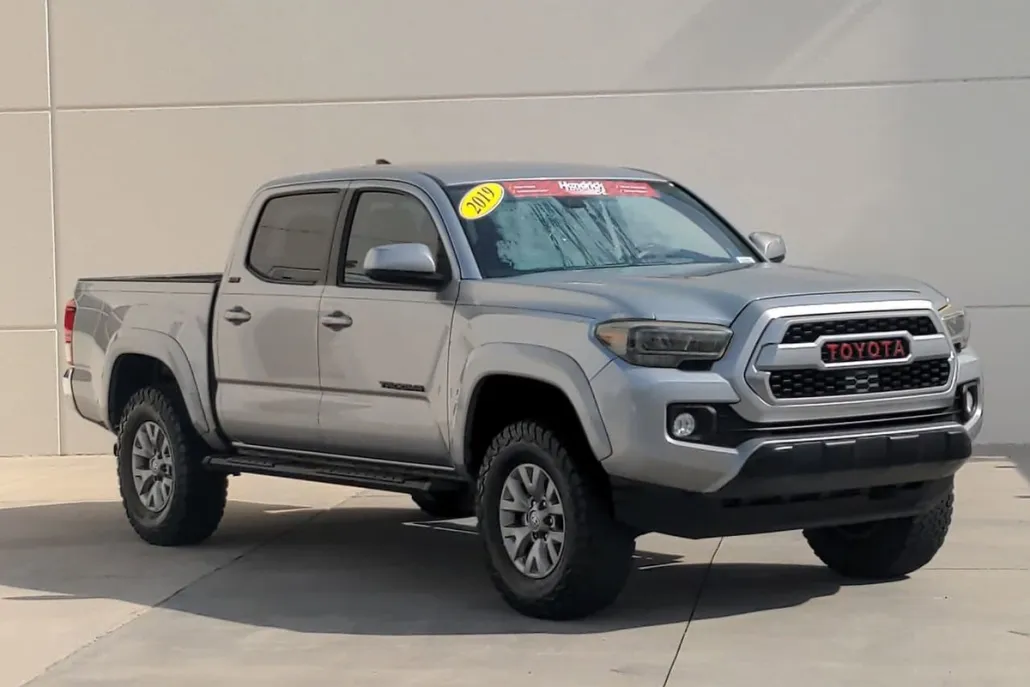 2019 Toyota Tacoma SR5 Double Cab V6 photo 1