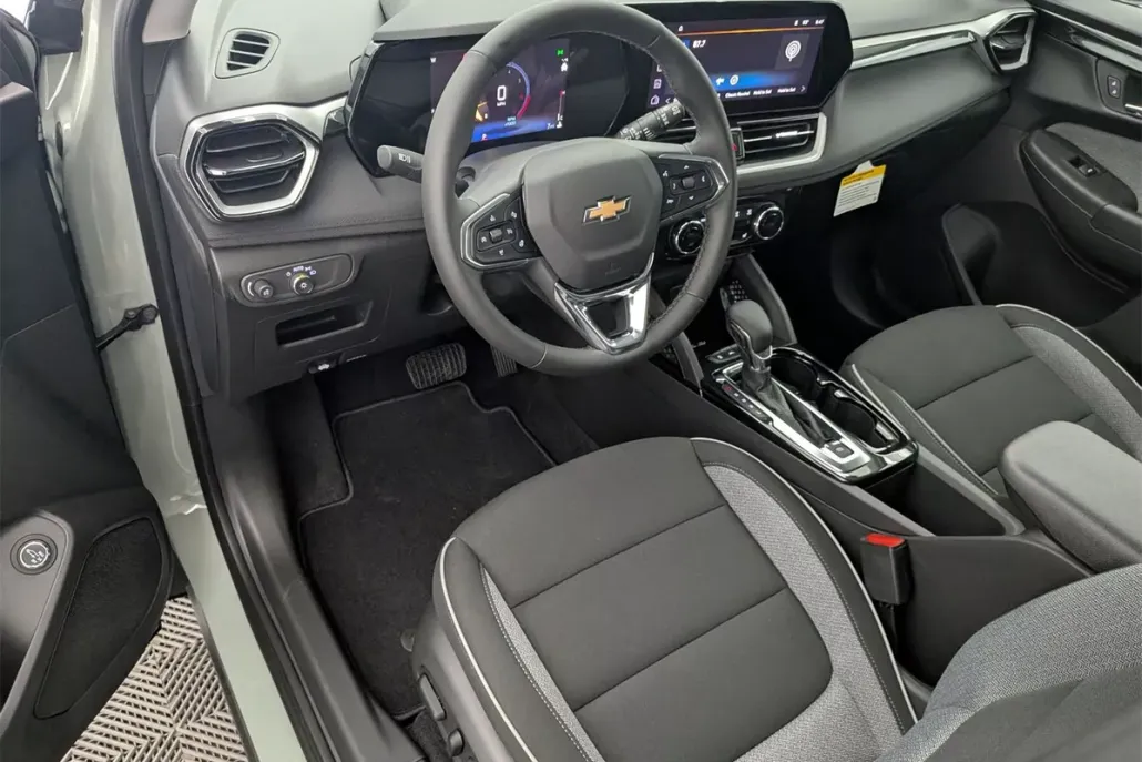 2026 Chevrolet Trailblazer LT photo 1