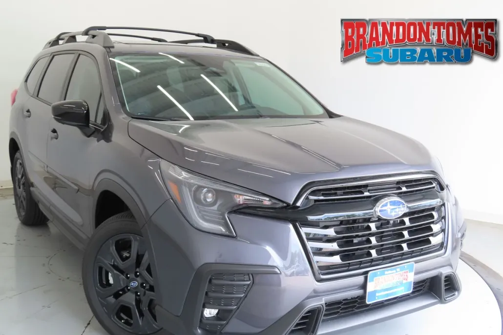 2025 Subaru Ascent Onyx Edition Touring photo 1