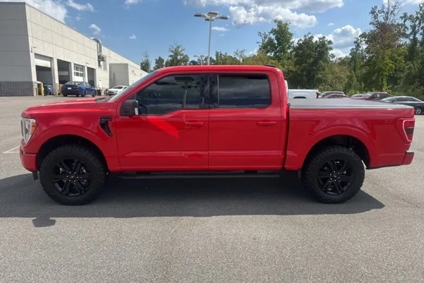 2022 Ford F-150 XLT photo 1