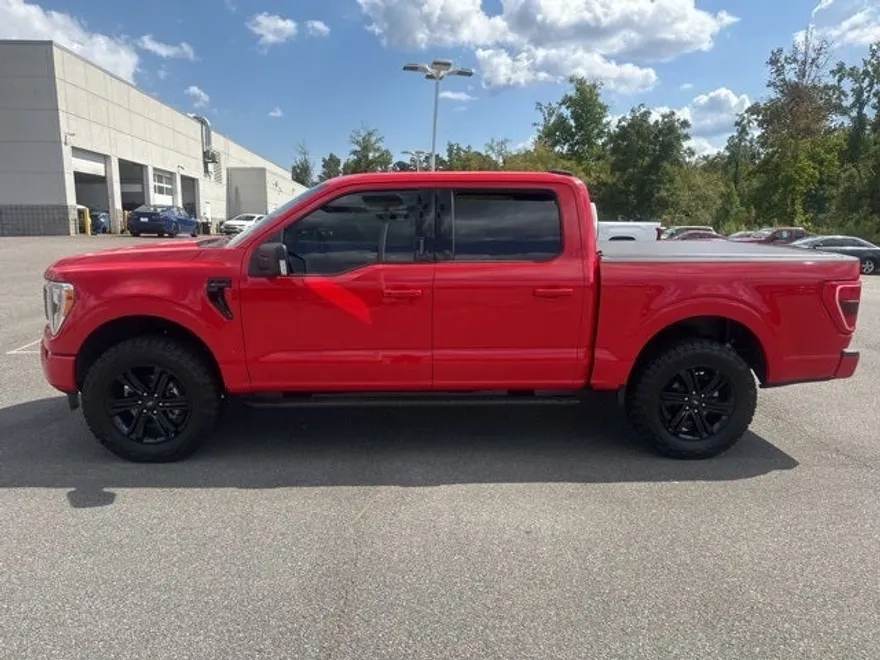 2022 Ford F-150 XLT photo 1