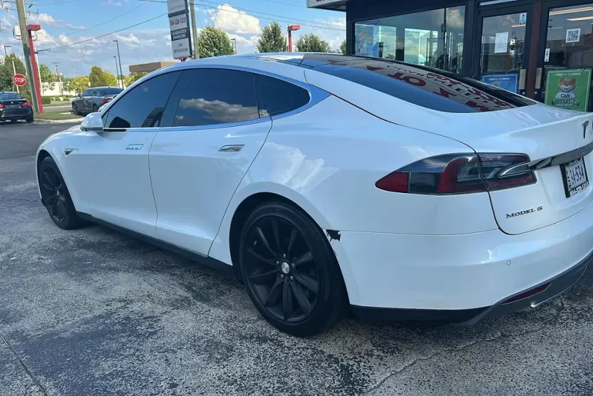 2014 Tesla Model S 85D photo 1