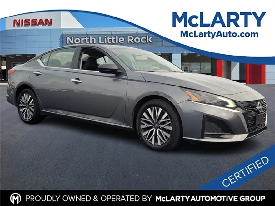 2024 Nissan Altima 2.5 SV photo 1