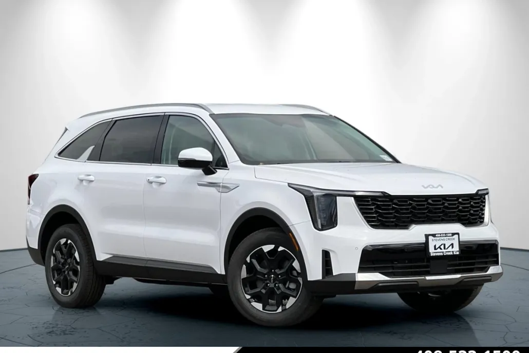 2025 Kia Sorento S photo 1