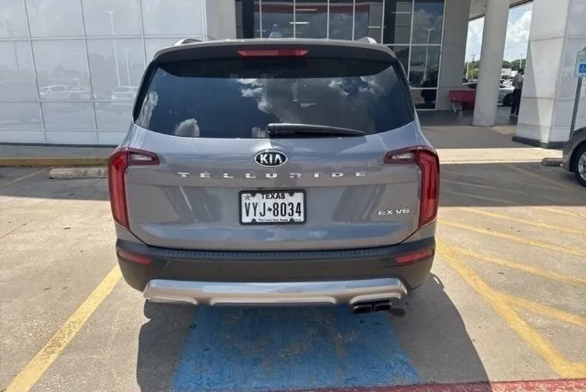 2020 Kia Telluride EX photo 1