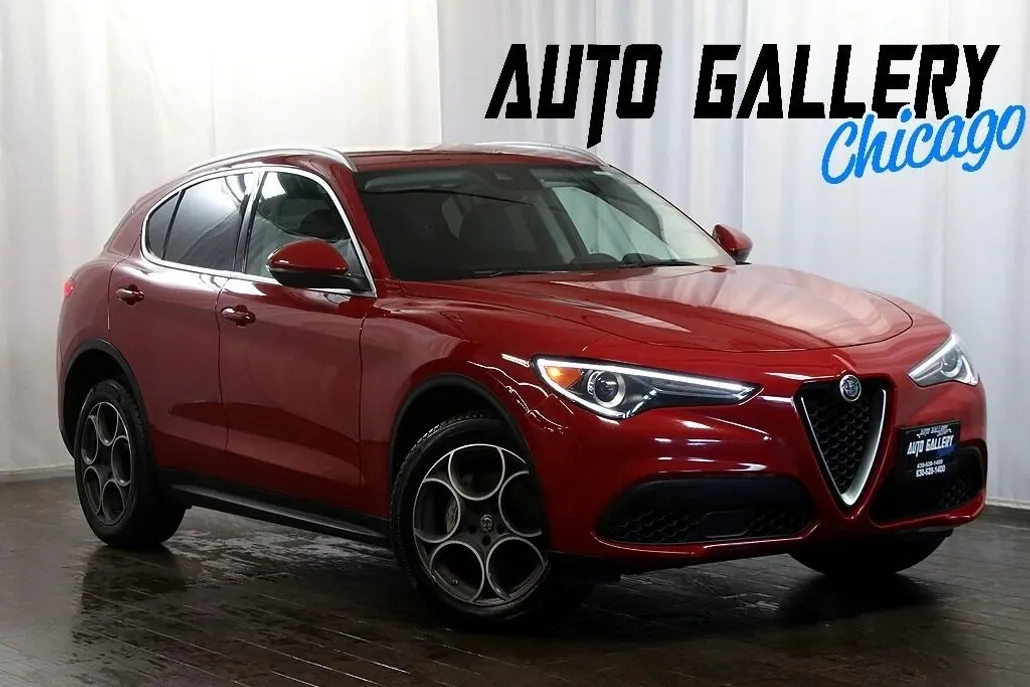2018 Alfa Romeo Stelvio photo 1