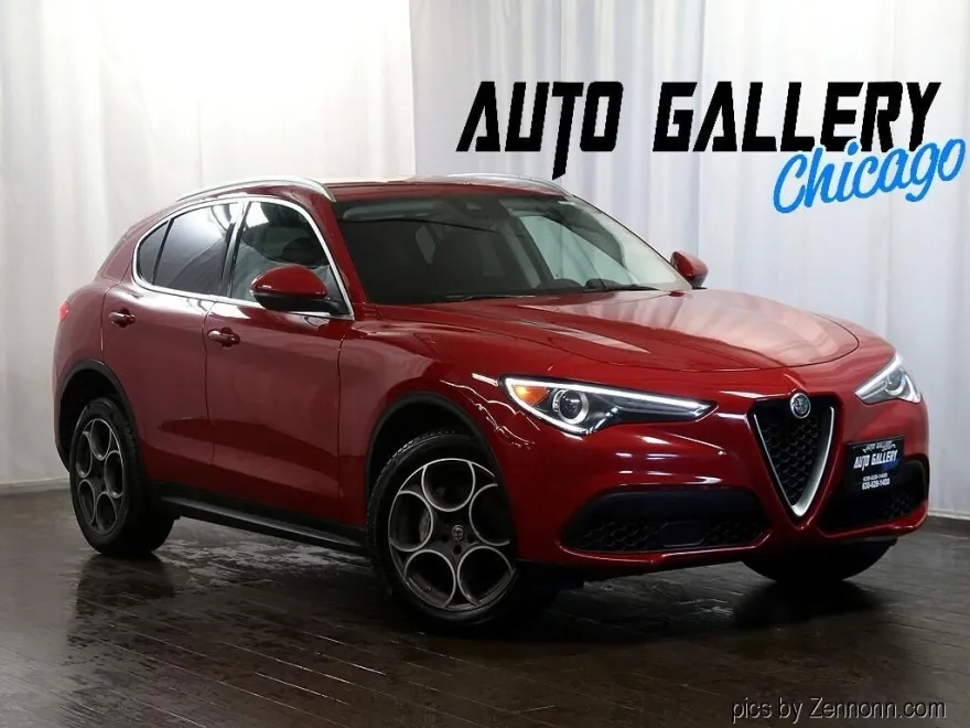 2018 Alfa Romeo Stelvio photo 1