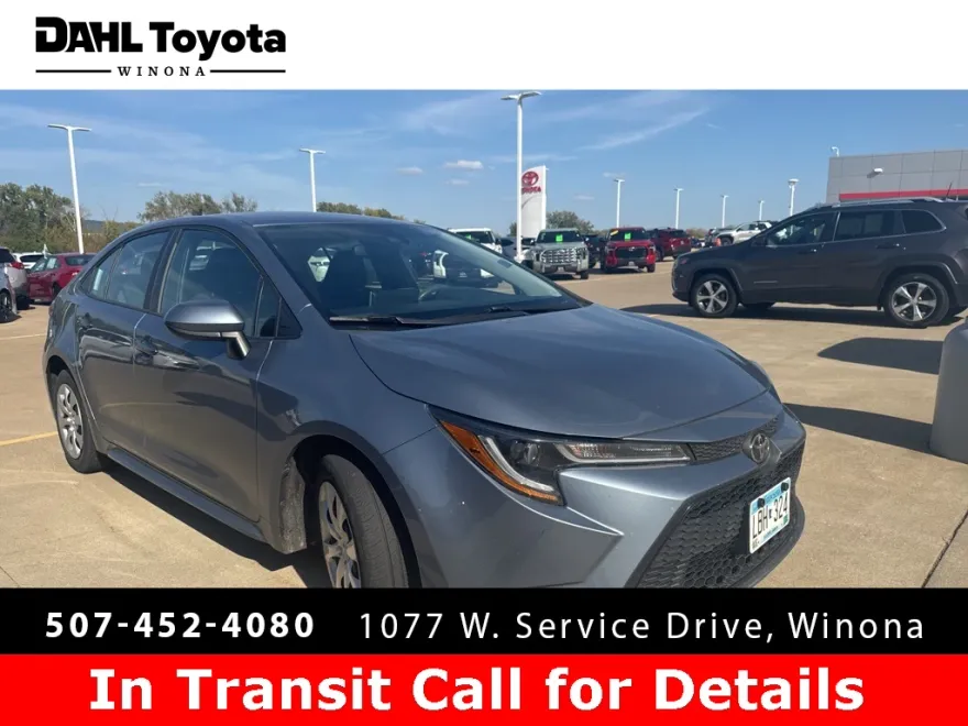 2020 Toyota Corolla LE photo 1