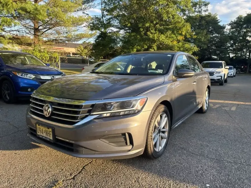 2021 Volkswagen Passat 2.0T S photo 1