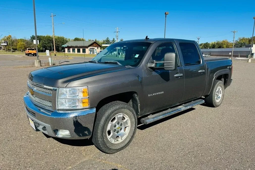 2013 Chevrolet Silverado 1500 LT photo 1