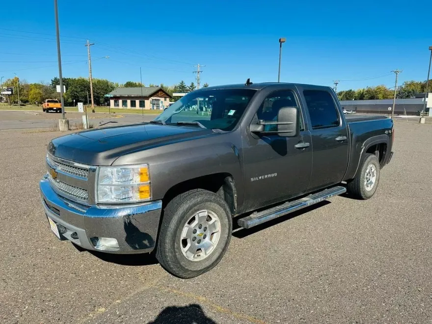 2013 Chevrolet Silverado 1500 LT photo 1