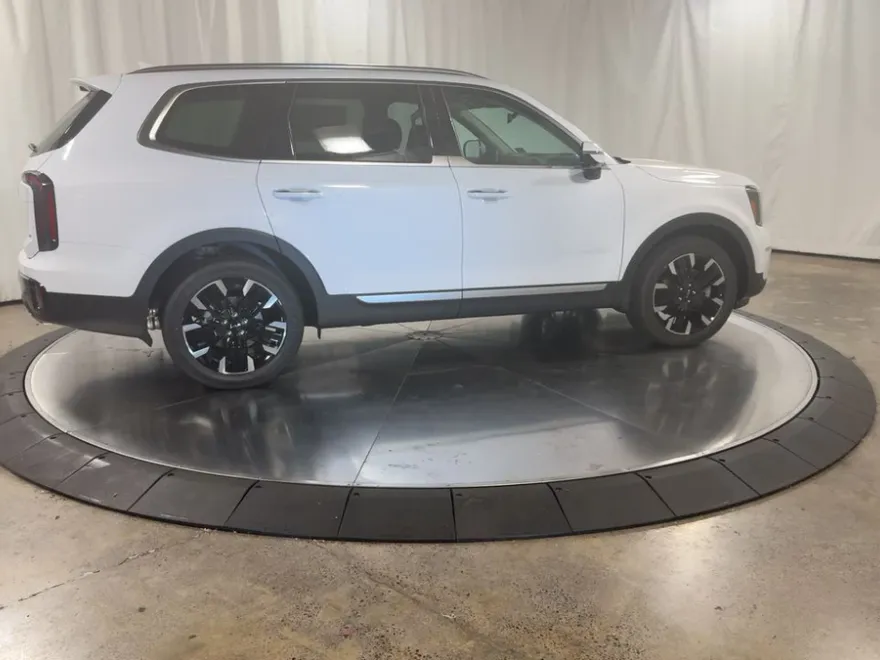 2025 Kia Telluride SX photo 1