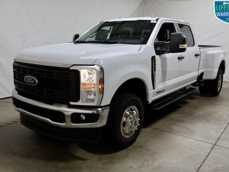 2026 Ford F-350 XL photo 1