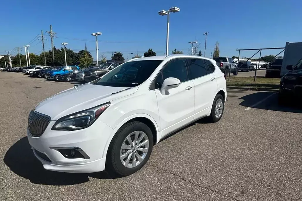 2018 Buick Envision Essence photo 1