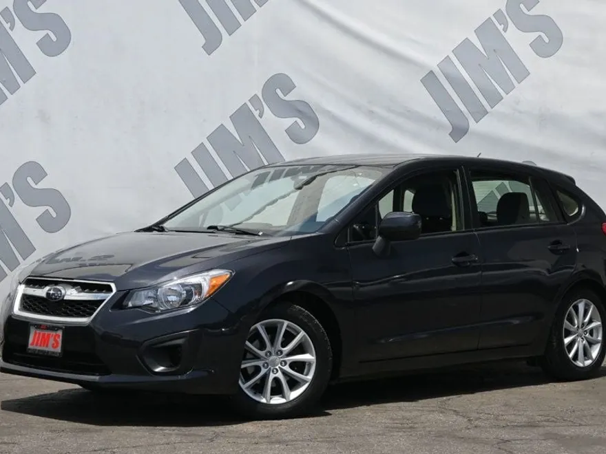 2013 Subaru Impreza 2.0i Premium photo 1