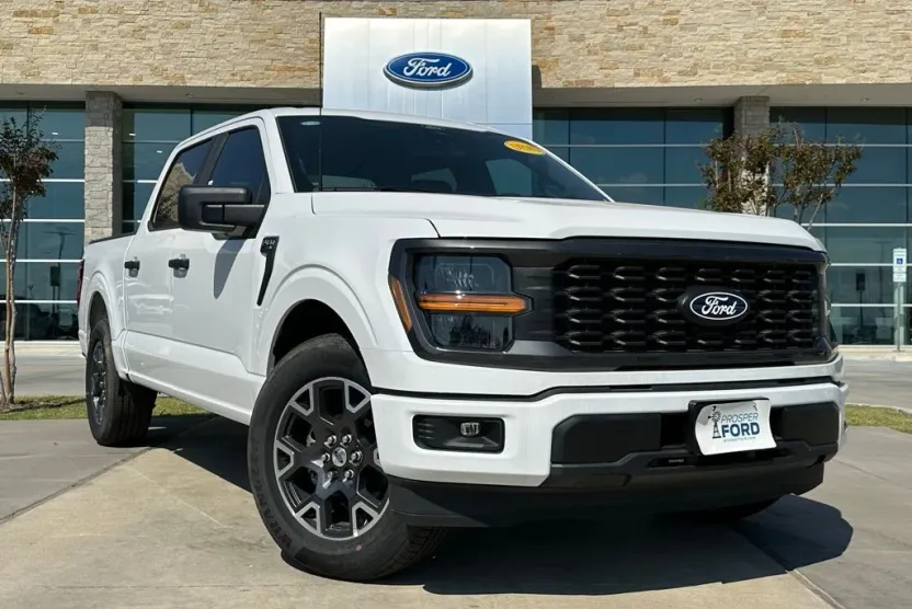 2025 Ford F-150 STX photo 1