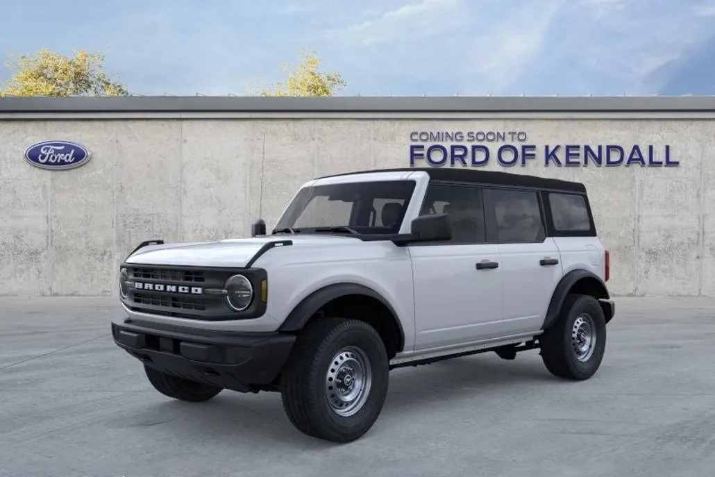 2025 Ford Bronco Base photo 1