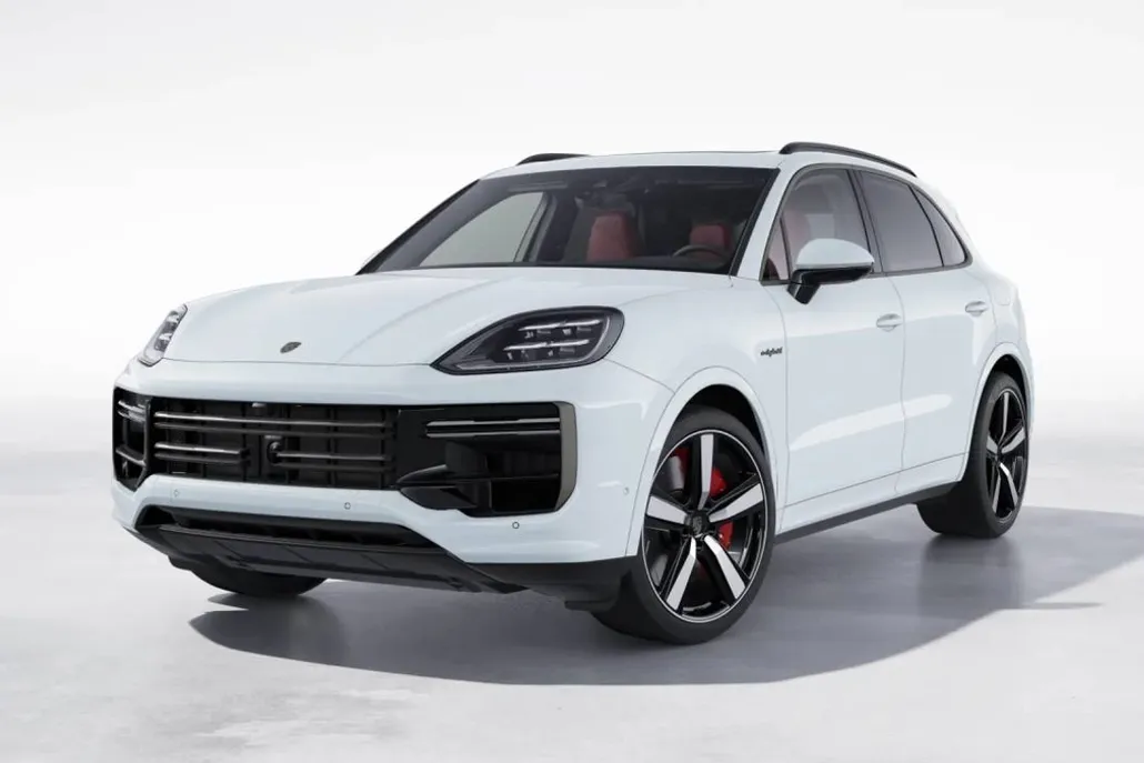 2025 Porsche Cayenne E-Hybrid Turbo photo 1