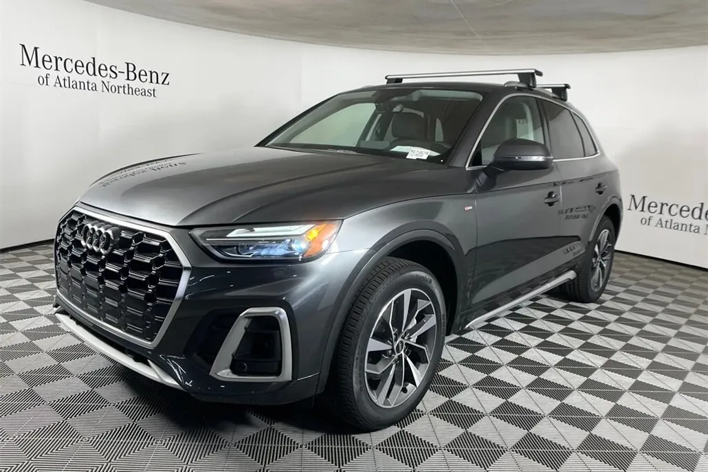 2023 Audi Q5 S line Premium photo 1