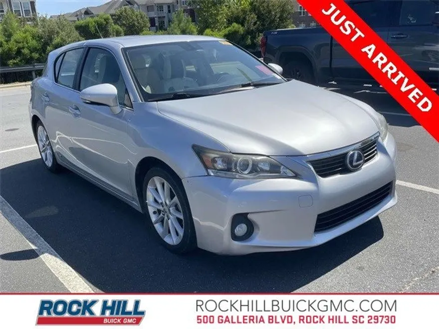 2012 Lexus CT 200h photo 1
